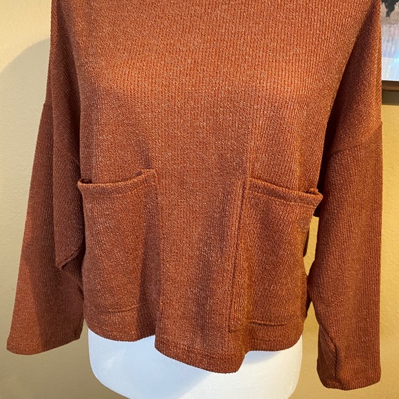 Annalise Top - Picture 6 of 8